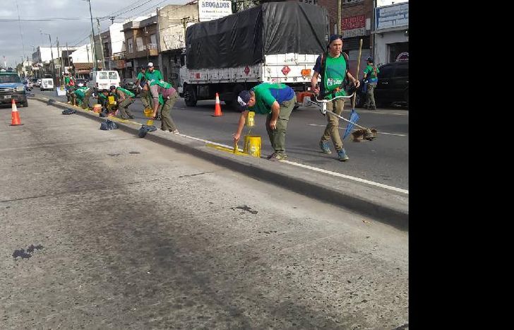 Tras los trabajos en Juan XXIII, el Municipio limpió, cortó el pasto y pintó las esquinas de Molina Arrotea, de Juan XXIII al Arroyo; y sobre O’Higgins levantaron montículos y limpiaron las zanjas.