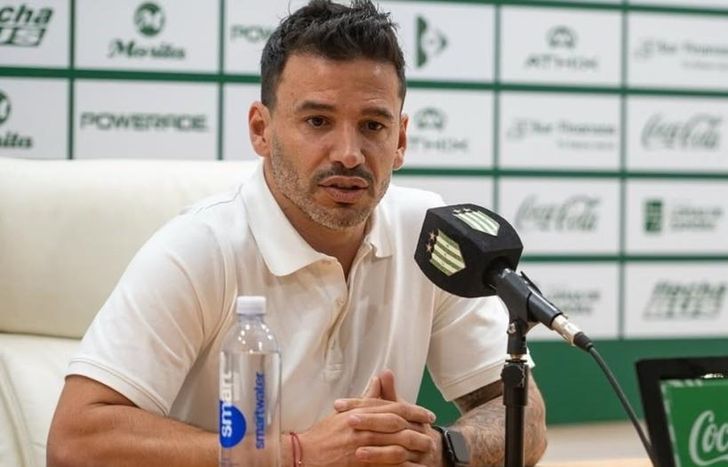 Ariel Broggi en conferencia de prensa tras la derrota de Banfield ante Argentinos Juniors.