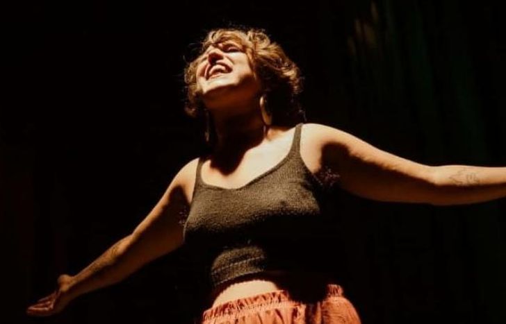 So Sonia saldrá a escena.