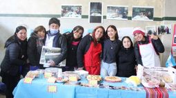 Más de 20 entidades barriales expusieron sus emprendimientos.