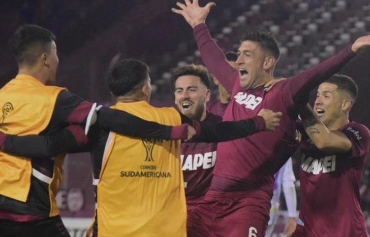 Braghieri, de cabeza, le dio el triunfo necesario a Lanús.