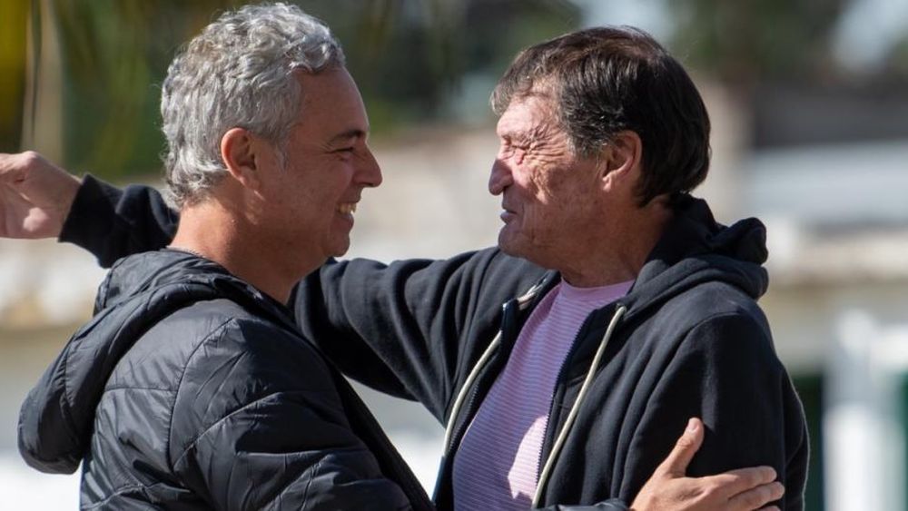 Eduardo Spinosa anunció cuál será el futuro de Julio Falcioni en Banfield