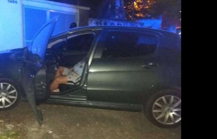 lo hallaron en su auto particular.