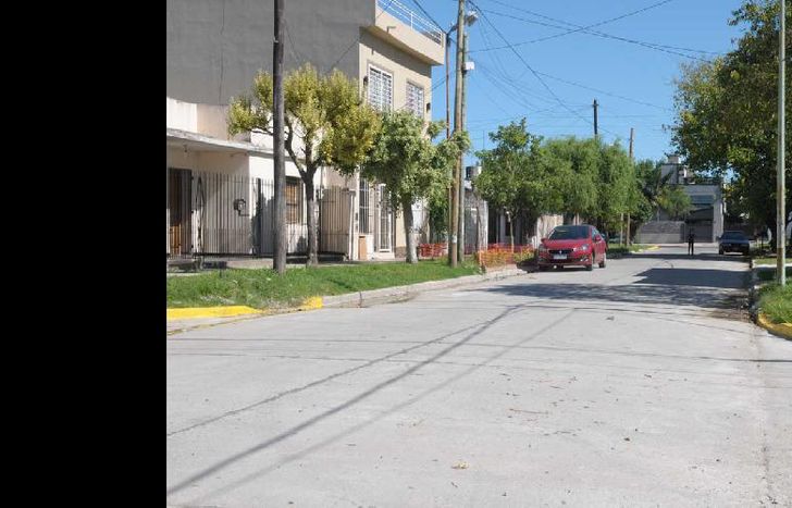 así quedó jauretche, entre cervantes e isabel la católica.