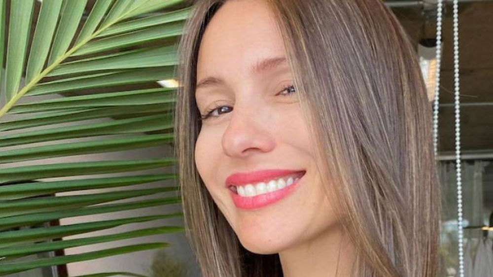 Pampita juega al misterio