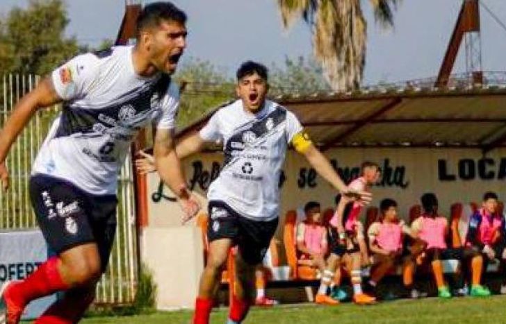 Matías Coselli festeja el primero del Tambero.