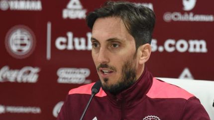 Zubeldía pronosticó un partido con muchos goles en Santa Fe. Zubeldía pronosticó un partido con muchos goles en Santa Fe.