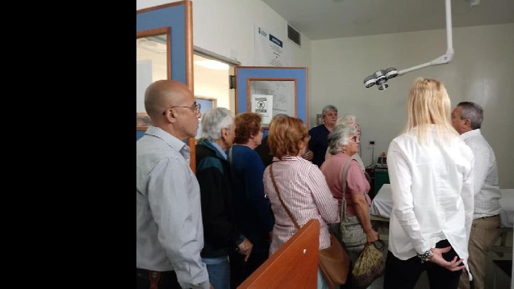 Siguen las visitas al Hospital de Llavallol