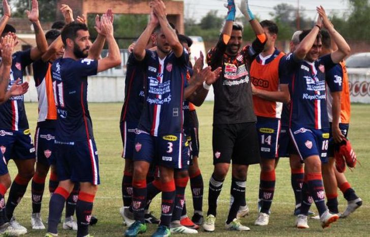 Talleres quiere tres puntos y el pase a jugar por el ascenso.