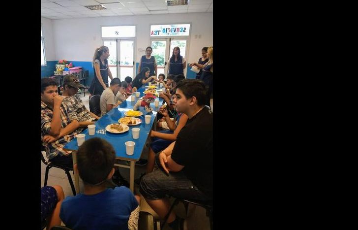 la jornada contó con la presencia de profesionales, auxiliares, familiares y autoridades del imdiam.