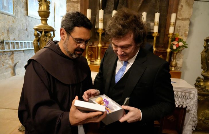 Desde Israel, Javier Milei dijo que la iniciativa busca “terminar con la impunidad”.