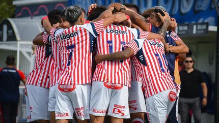 Los Andes, y una prueba en su casa. Los Andes, y una prueba en su casa.