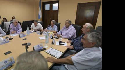 no hubo acuerdo entre el gobierno y la cgt: se viene el paro