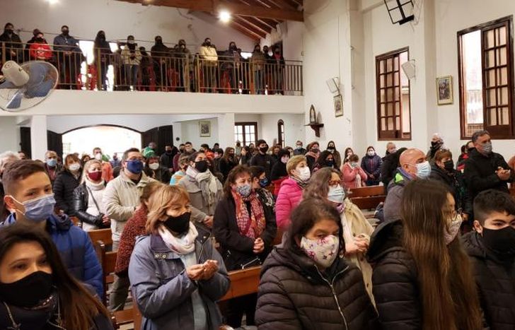 La capacidad en lugares cerrados es del 70%.