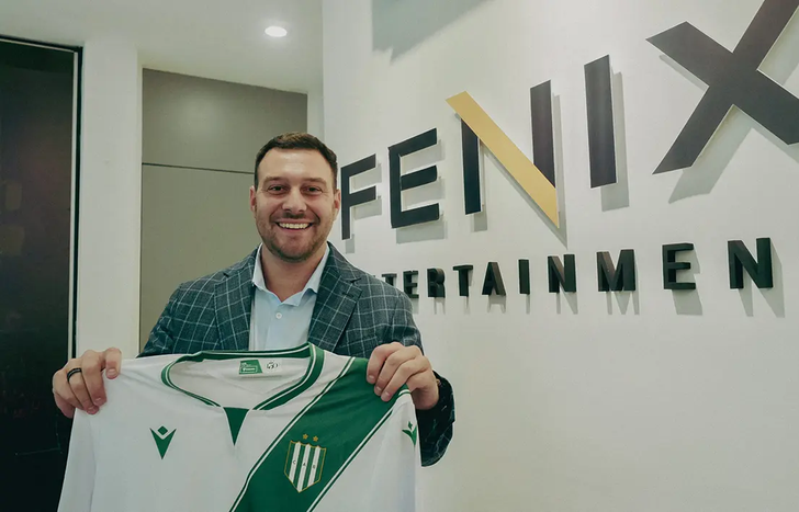 El presidente de Banfield alcanzó un acuerdo con Fénix Entertainment.