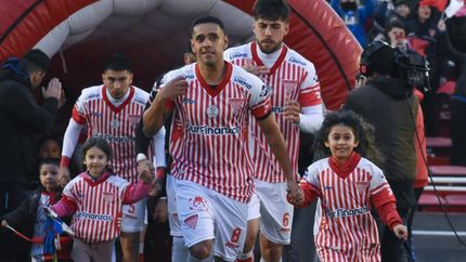 Dos futbolistas de Los Andes comenzaron a trabajar con el grupo. Dos futbolistas de Los Andes comenzaron a trabajar con el grupo.