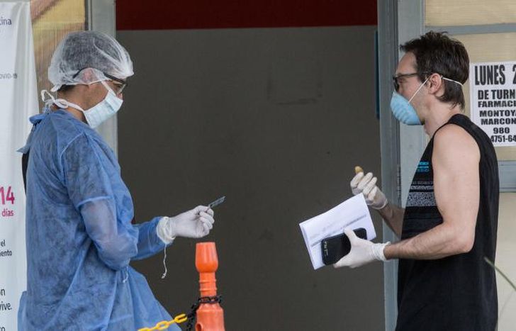 En las últimas 24 horas fueron realizados 49.116 testeos.