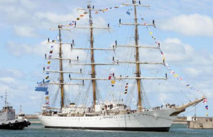 Ésta es la tercera visita del buque insignia de la Armada argentina al Reino Unido