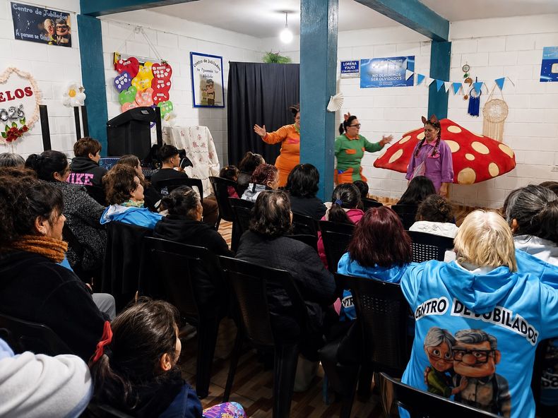 Ya hubo espectáculos en centros de jubilados de Lamadrid y Albertina.