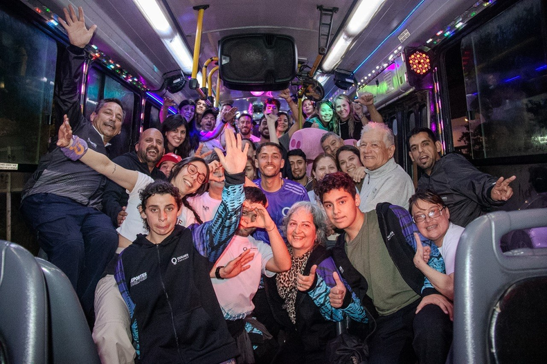 Viaj&oacute; una delegaci&oacute;n compuesta por 511 vecinos de Quilmes.