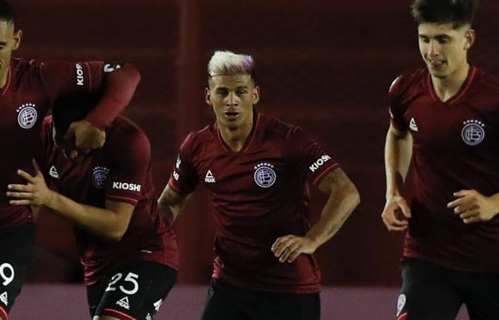 Sand, el dueño de la pelota, fue clave en el triunfo.