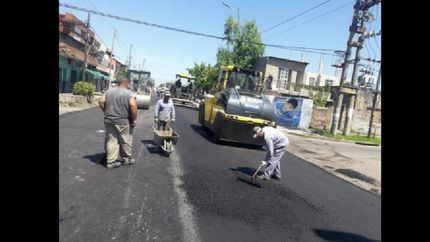 reparan calles, renuevan luces e instalan desagües en banfield este