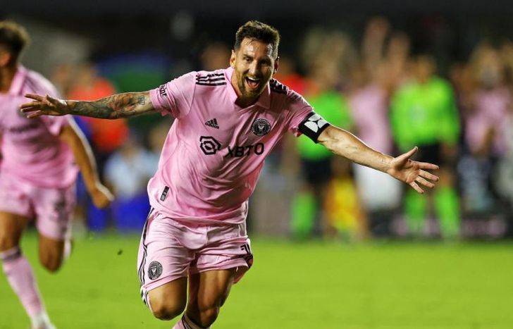 Lionel, en pleno festejo.