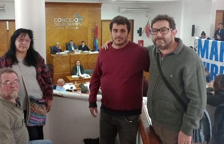 Los colectivos estuvieron presentes ayer en el Honorable Concejo Deliberante de Lomas.