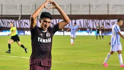 Marcelino Moreno y un tierno gesto con su familia. Marcelino Moreno y un tierno gesto con su familia.