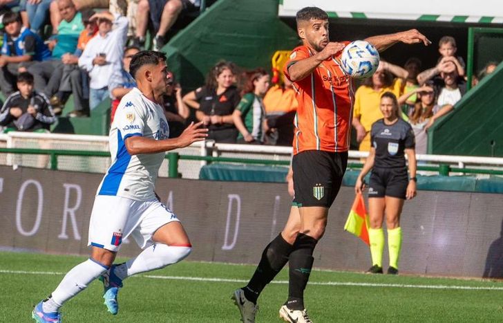 Insúa la baja de pecho.