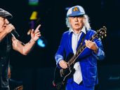 Brian Johnson y Angus Young de AC/DC. Brian Johnson y Angus Young de AC/DC.