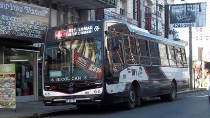 El hecho ocurrió a bordo de un colectivo de la línea 561. (Imagen ilustrativa)