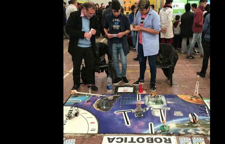 Más de 90 proyectos de alumnos de Lomas.