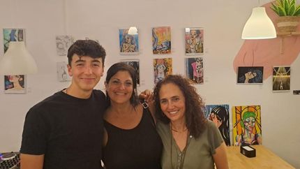 Sol se mostró feliz en lo que fue su primera experiencia europea con una muestra unipersonal.