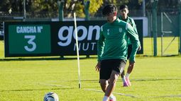 Jeremías Acosta, en su primera pretemporada con el plantel profesional de Banfield.