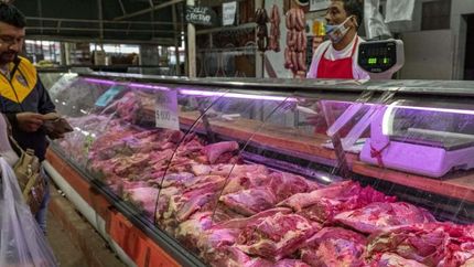Para Adorni se logró evitar una hiperinflación.