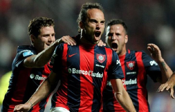 Viene de jugar poco en el 2019 con el Ciclón: apenas 17 partidos anotando un sólo gol.