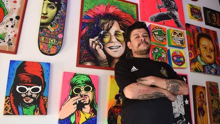 Cristian puso a disposición su casa para compartir el arte con otros colegas.