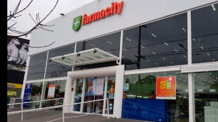 Investigan al comercio por guardar alcohol en gel.