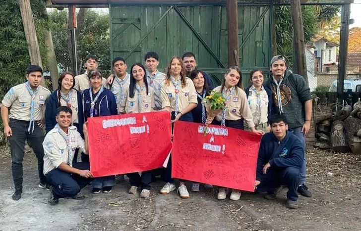Los jóvenes, muy comprometidos con la causa, ayudando a los más necesitados.
