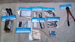 Se secuestraron varios elementos con los que operaban.