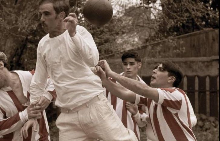 El capítulo habla del match entre Los Talleres y General Paz.