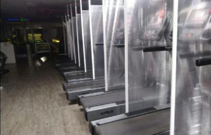 Las máquinas, todas separadas.