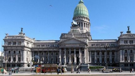 El DNU de Javier Milei ya entró al Congreso de la Nación, vía Cámara de Senadores.