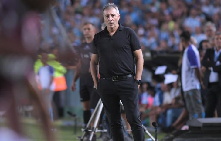 Kudelka analiza cambios para enfrenta a River.