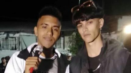 El Jack junto a un amigo.