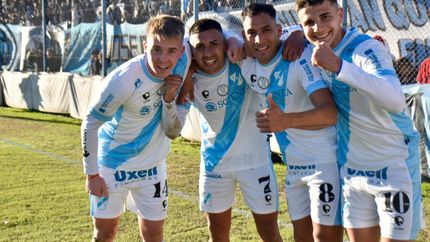 Pedro Souto volvió al primer equipo de Temperley.