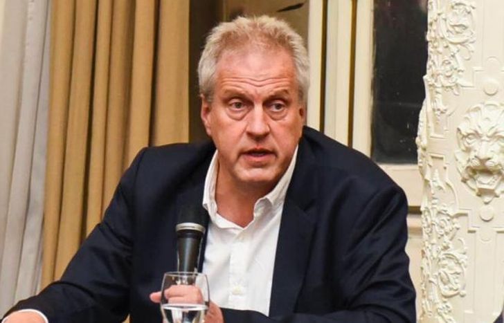 El ministro volvió a insistir en la vacunación.