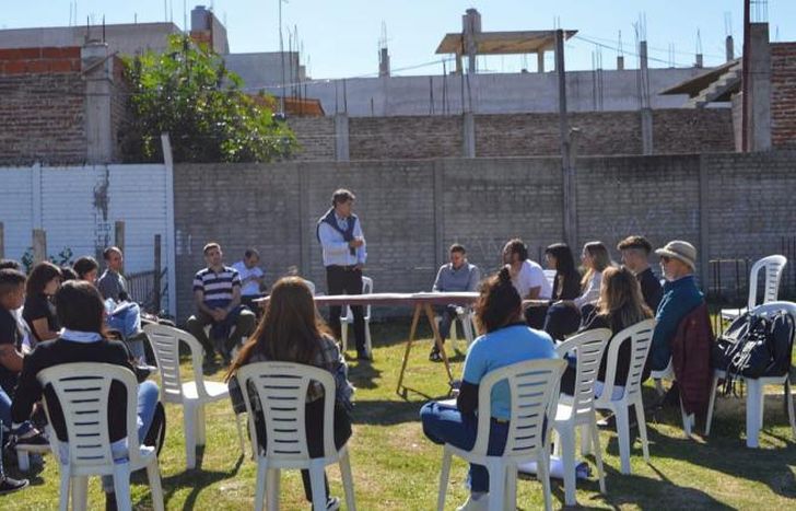 Las acciones se planifican junto a referentes de la comunidad.