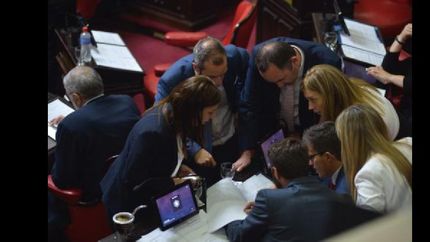 con apoyo del pj, vidal aprobo el endeudamiento y el presupuesto